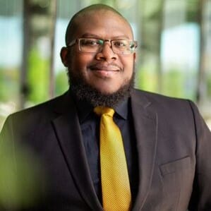 dr.-jonathan-matthews photo